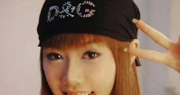 外国面瘫脸明星,揭秘外国演艺圈神秘面容背后的故事