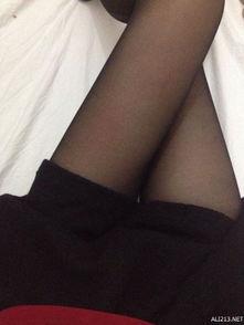 房间平底鞋丝袜自拍,一场别开生面的自拍之旅